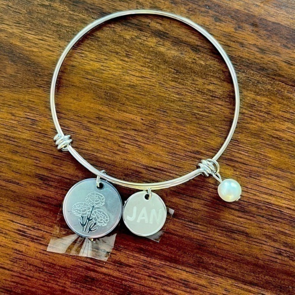 January flower bracelet